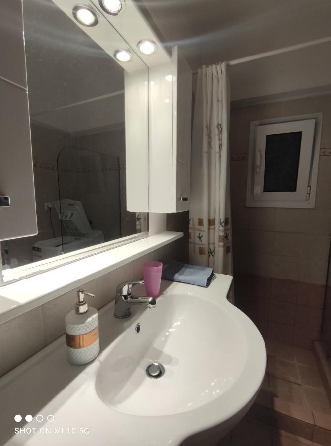 Cozy Apartment Near The Sea In Palaio Faliro アテネ エクステリア 写真